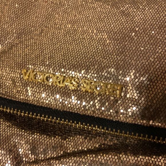 Victoria’s Secret Fold Over Makeup Bag - Picture 2 of 6